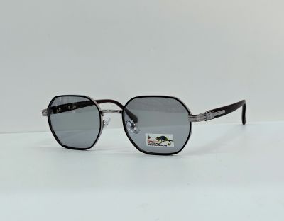 Жіночі окуляри PE06188 Хамелеон Polarized C3
