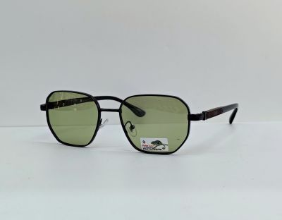 Жіночі окуляри PE06186 Хамелеон Polarized C7