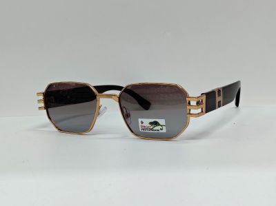 Жіночі окуляри PE06257 Хамелеон Polarized C2