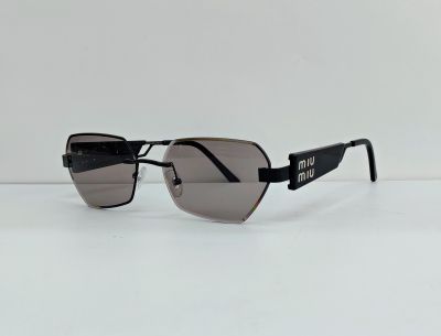 Жіночі окуляри MIU 19782 C3